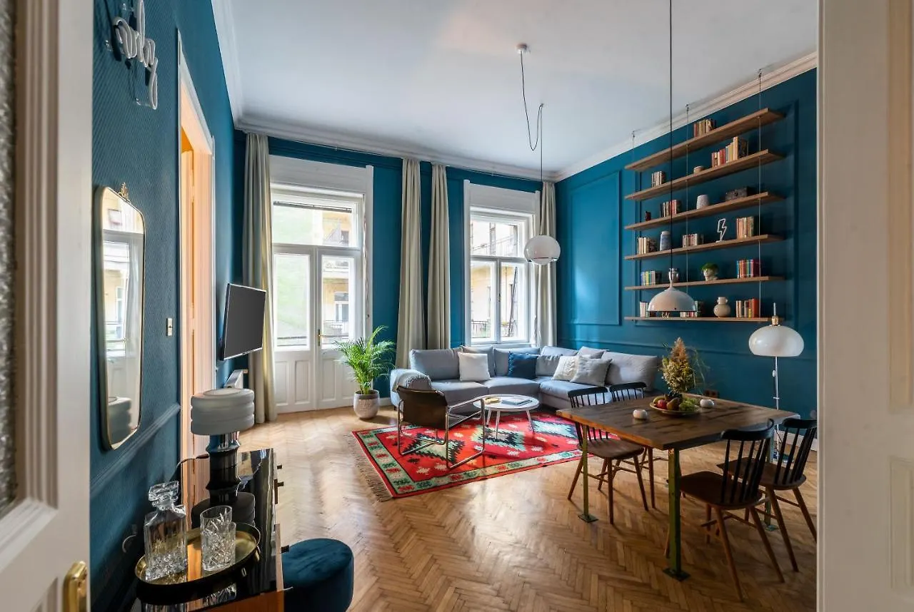 בודפשט '69 Vintage Lovely Home הונגריה