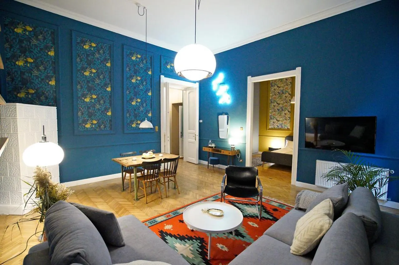 בודפשט '69 Vintage Lovely Home הונגריה
