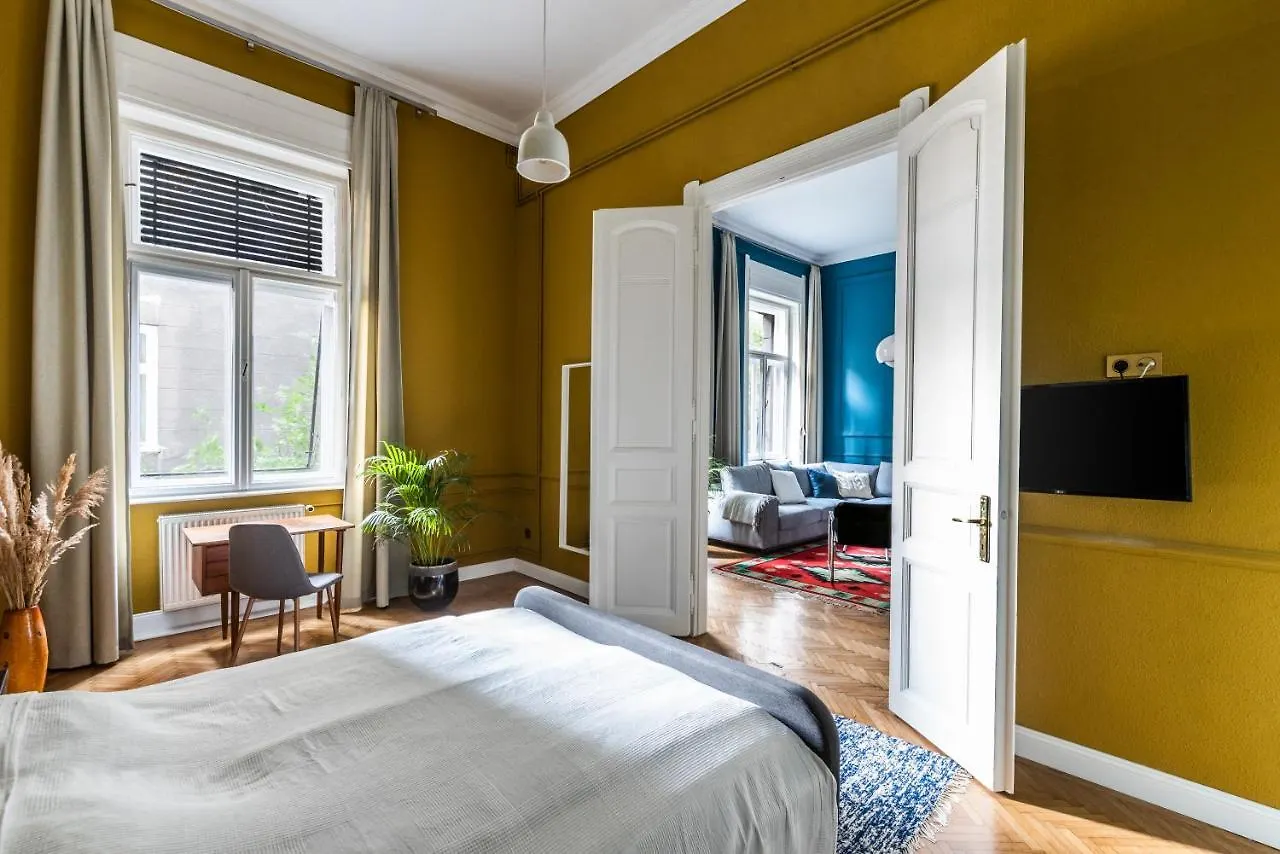 בודפשט '69 Vintage Lovely Home